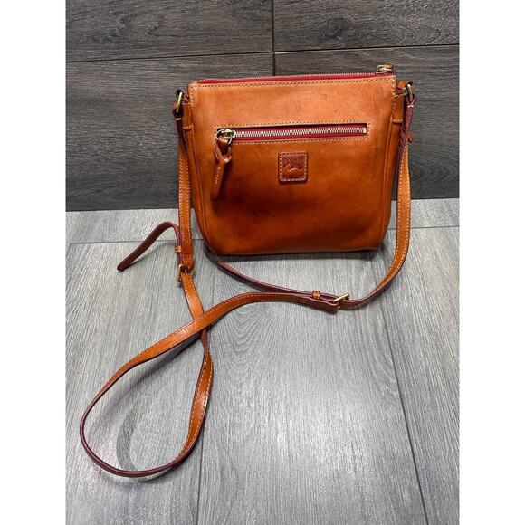 Dooney & Bourke Florentine Collection Allison Crossbody Natural Bag B000546 - Picture 5 of 16